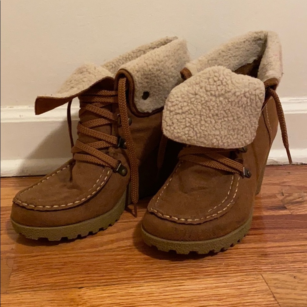 Unionbay 3.25” High Heel Boots with Fur Size 11